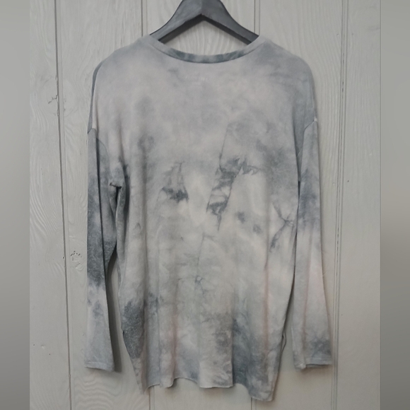 American Eagle Outfitters Gray Tie-dye Soft And Sexy Top Size Medium NWT - Picture 4 of 4
